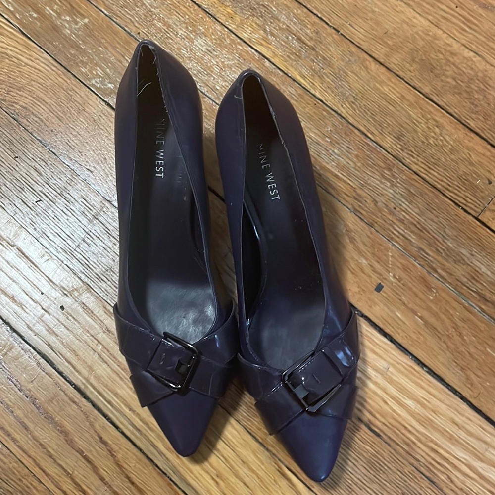 Purple heels . Brand :Nine West